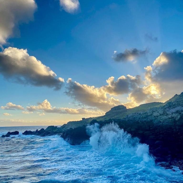 Апартаменты Molokai Island Retreat With Beautiful Ocean Views And Pool - Newly Remodeled! Ualapue Экстерьер фото